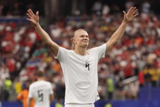 Haaland decide, Noruega vence Costa do Marfim e será adversária do Brasil nas oitavas Haaland decide, Noruega vence Costa do Marfim e será adversária do Brasil nas oitavas