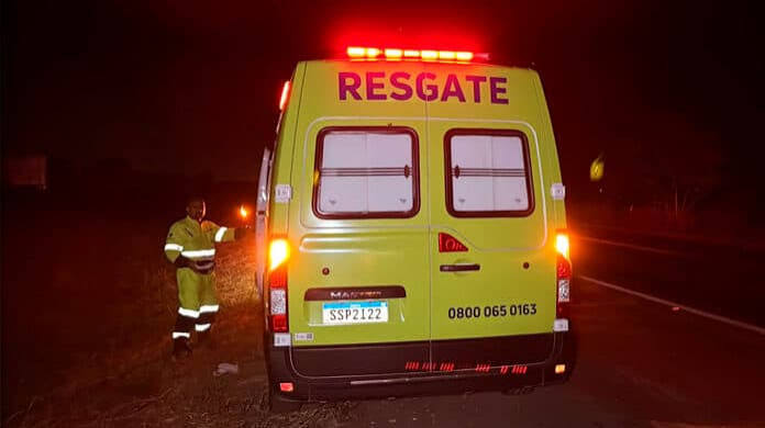 Capotamento na BR-163 mata motorista e deixa três feridos